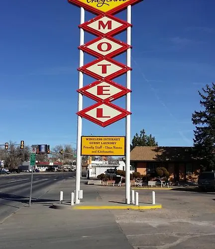Cheyenne Motel *